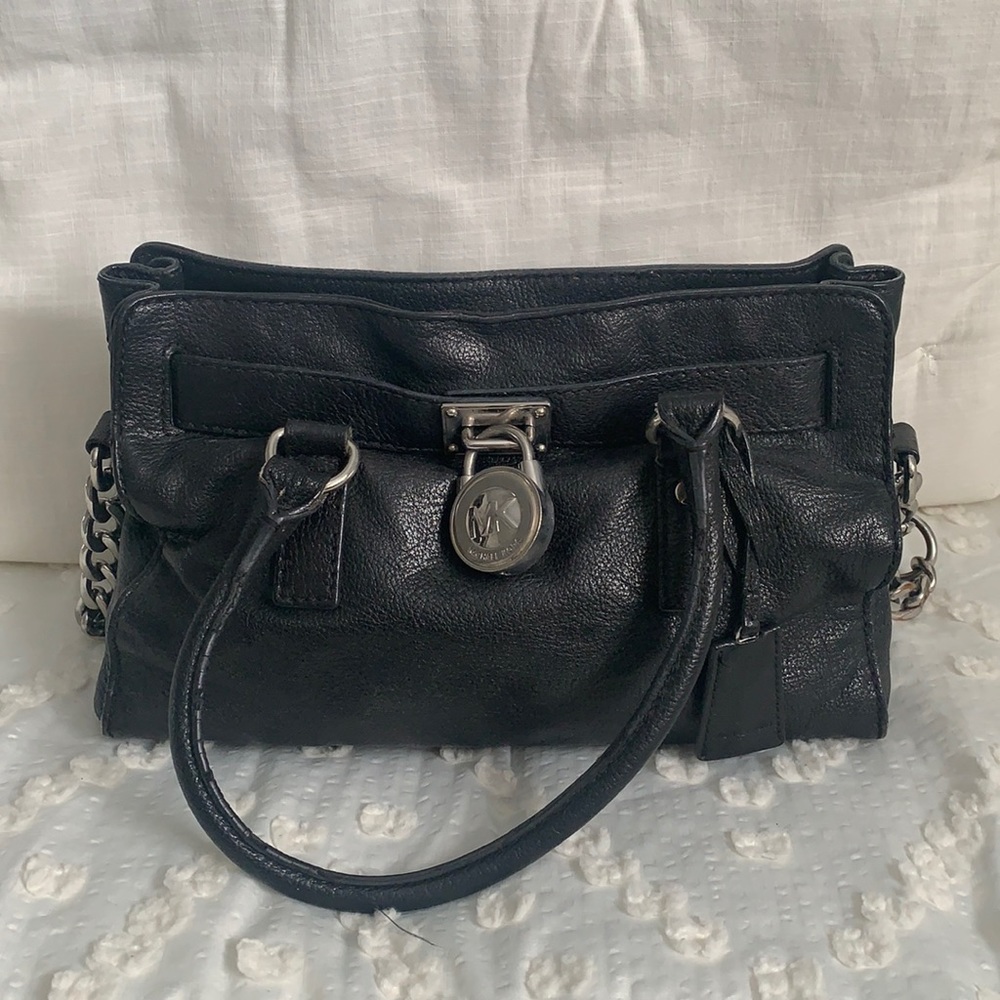 Micheal Kors Hamilton Satchel in Black